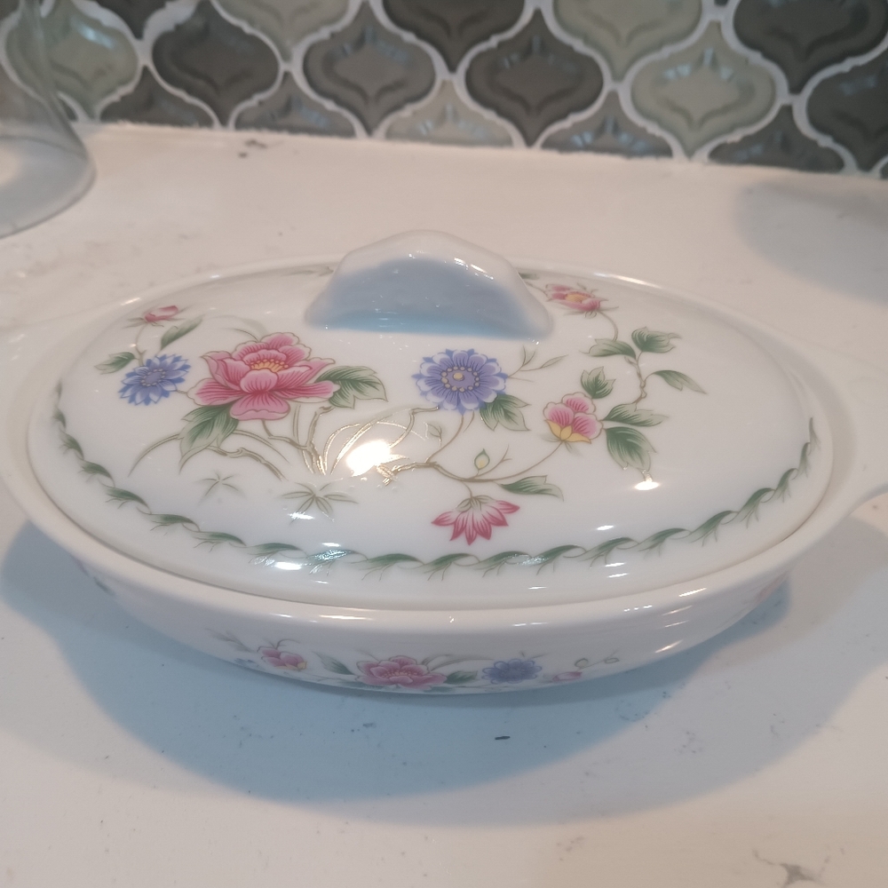 ANDREA Spring Night Floral Covered Oval Dish